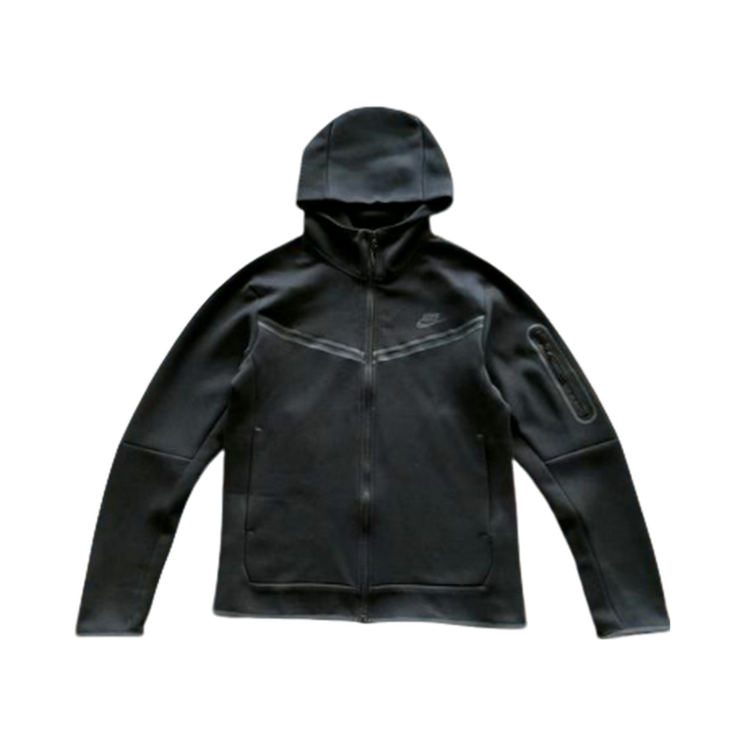 TECH FLEECE