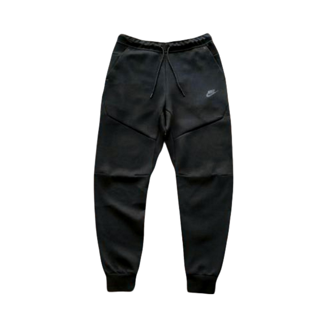 TECH FLEECE