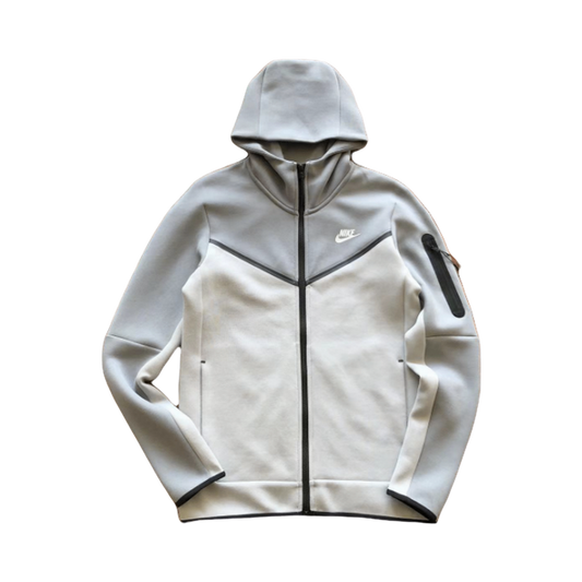 TECH FLEECE